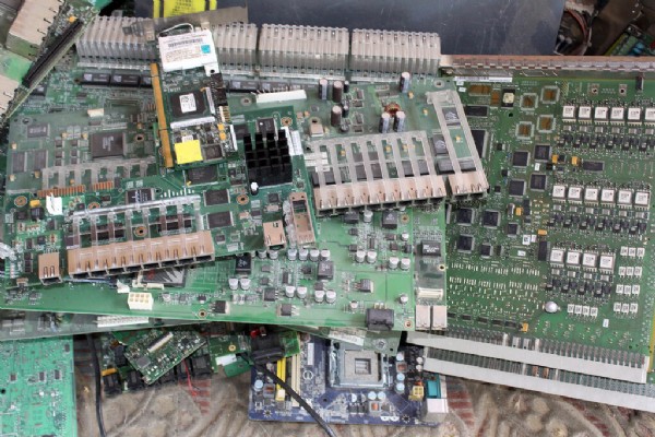 Evde altın üretiyorlar! Herkes yapabilir!